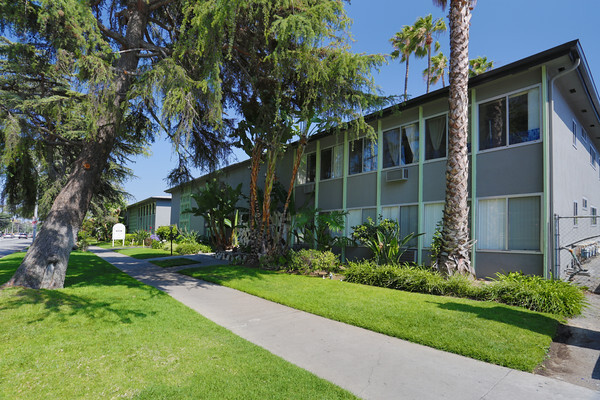 Building Photo - Ravencrest Apartments 1