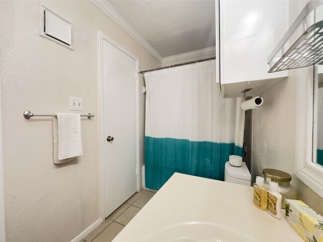 Photo - 2121 Hepburn St Unit 1110