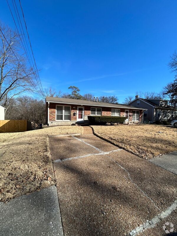 Building Photo - 3518 Marshall Ave Rental