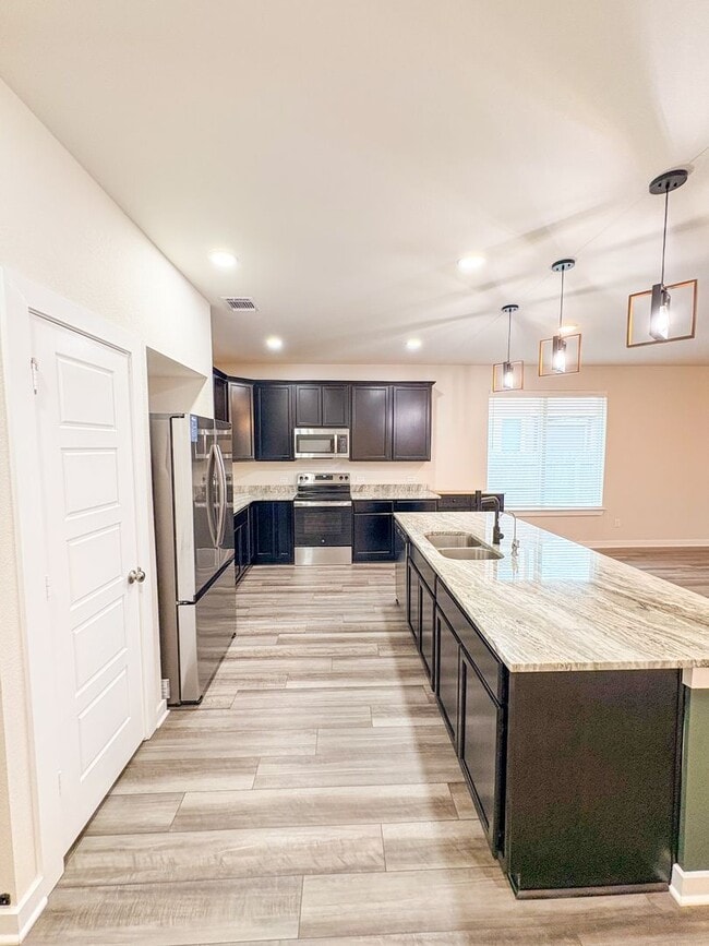 Photo - 1522 Hillside Dr