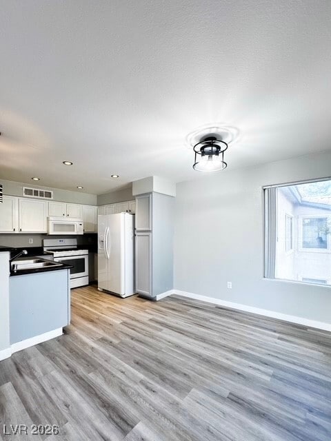 Photo - 3090 Tarpon Unit 201