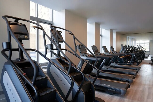 Photo - 318 W 47th St Unit 16