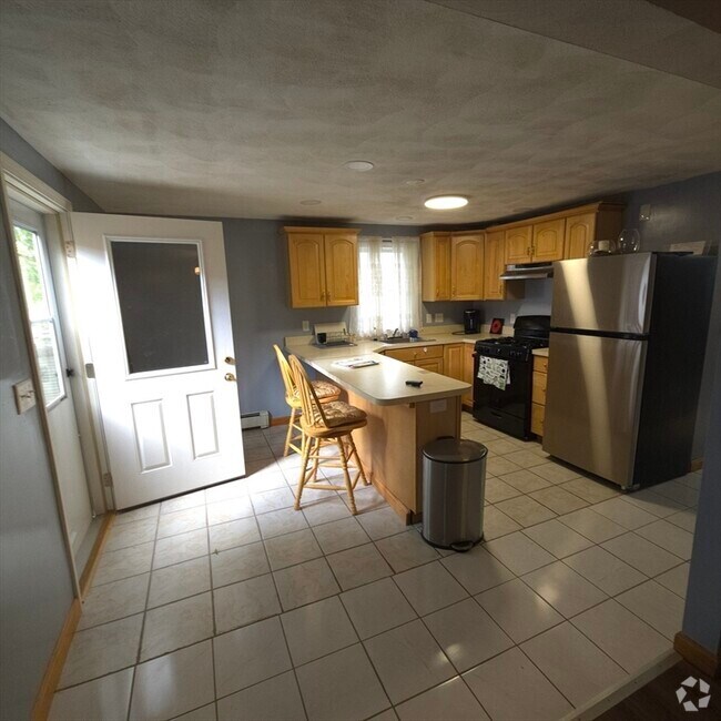 Building Photo - 19 S Cambridge St Unit #1 Rental