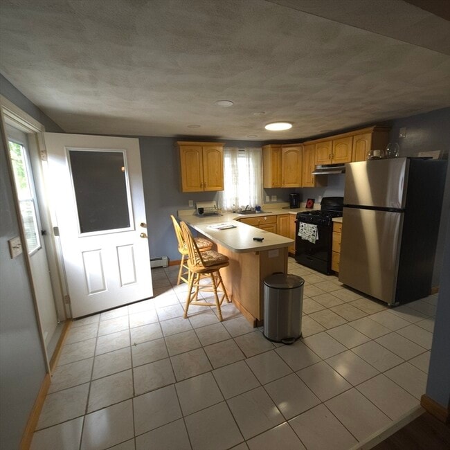 Building Photo - 19 S Cambridge St Unit #1 Rental