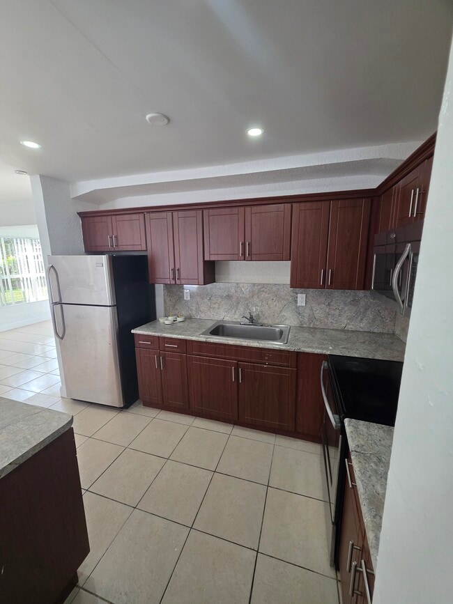 Photo - 681 SW 29th Ter