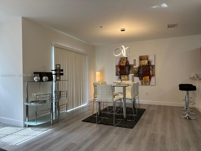 Photo - 11601 NW 89th St Unit 212