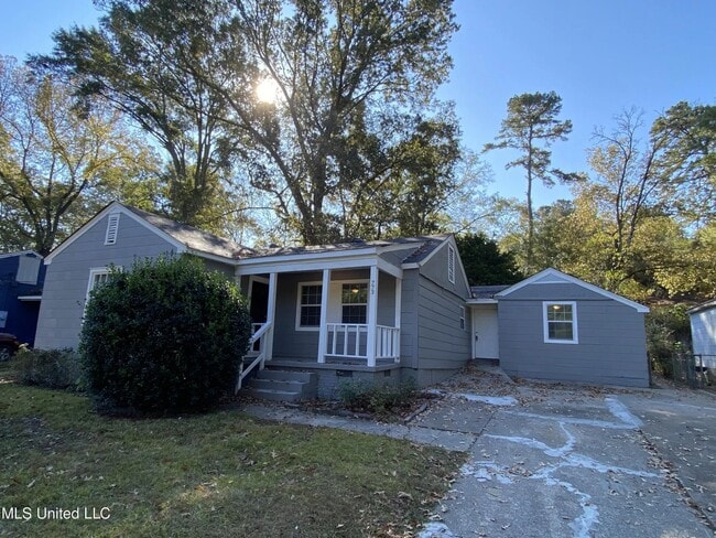 Photo - 773 Cedarhurst Rd