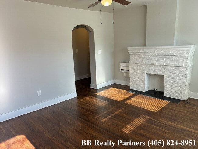 Photo - 4205 E 4th Pl