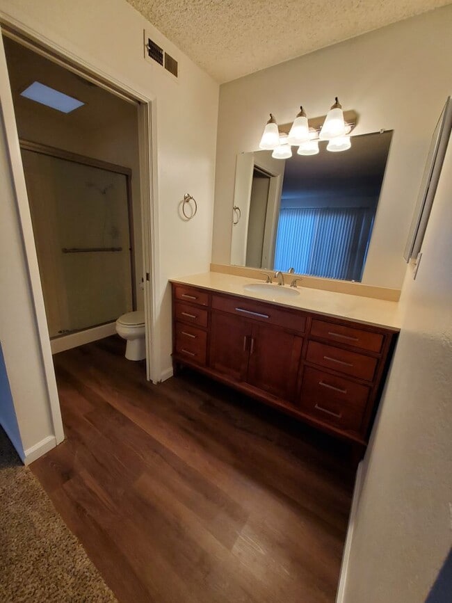 Photo - 3bd/2ba Home with Two Car Garage