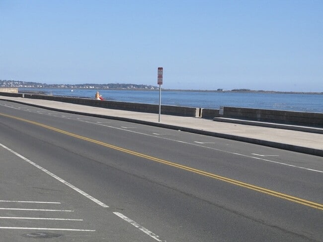 Photo - 647 Revere Beach Blvd Unidad 1