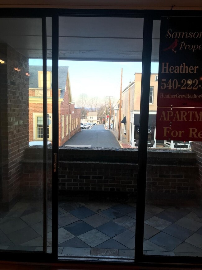 Photo - 28 Main St