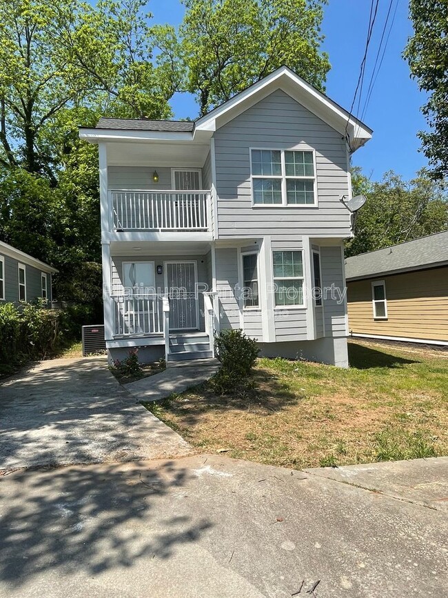 Building Photo - 1135 Coleman St SW