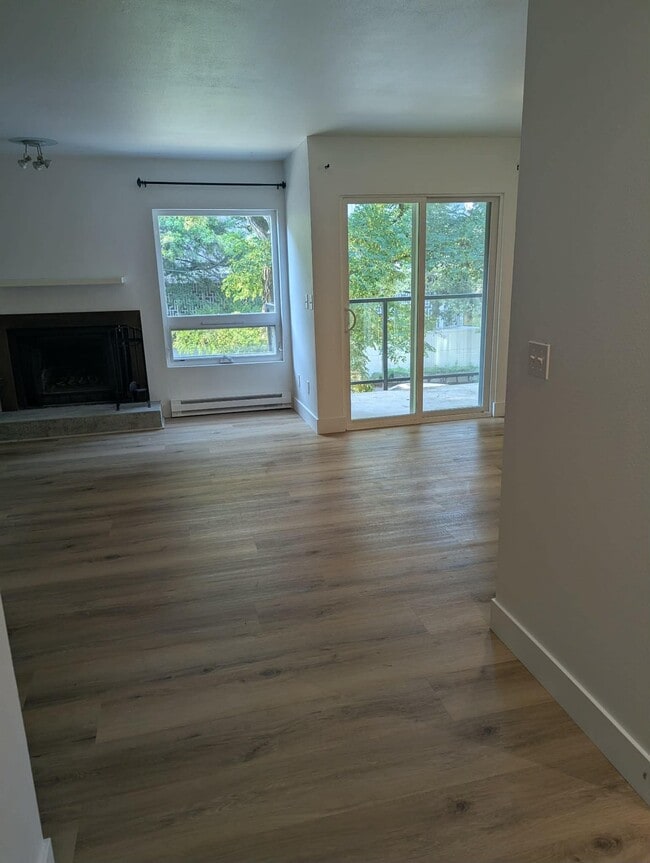 Photo - 1516 E Pike St Unit 204