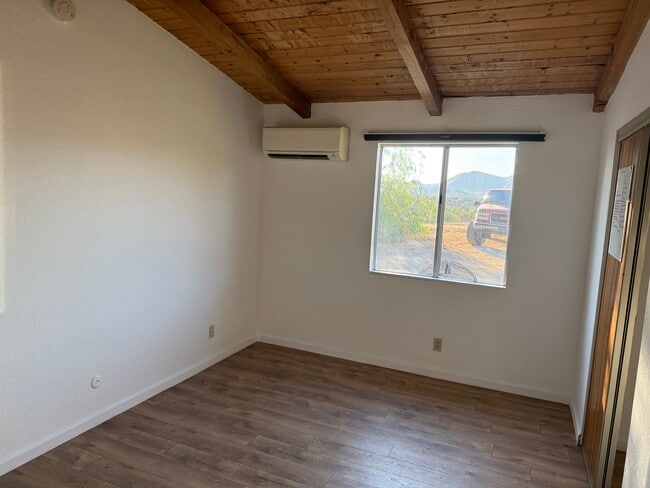 Building Photo - 10160 Escondido Canyon Rd Rental