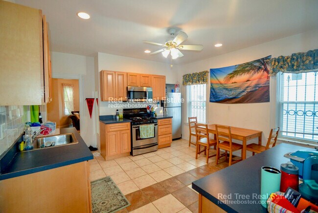 Photo - 201 Hillside St Unit 1