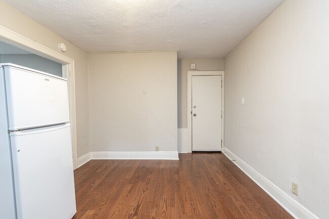 Photo - 28 Balmoral Ave. Unit 109