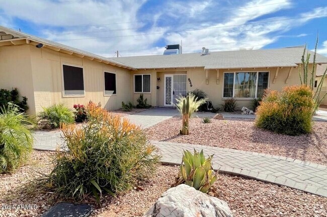 Building Photo - 8449 E Crestwood Way Rental
