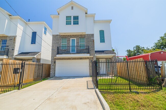 Photo - 7814 De Priest St
