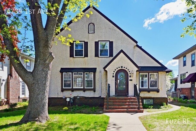 Building Photo - 4739 1st Ave S
