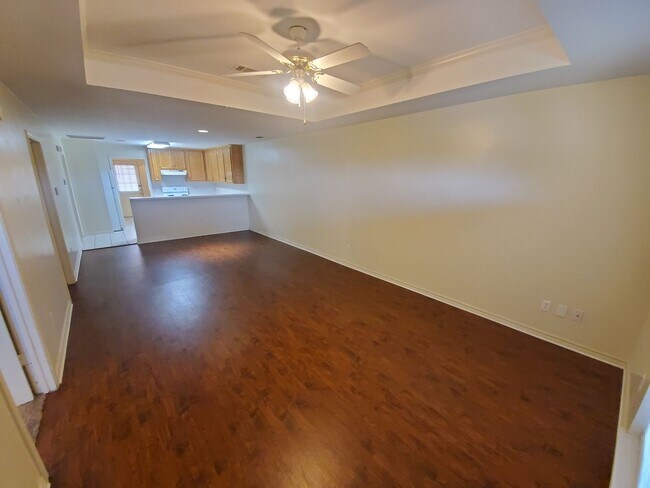 Photo - College Station - 3 bedroom / 2 Bath Duple...