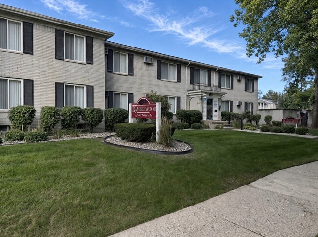 Ramblewood Apartments
