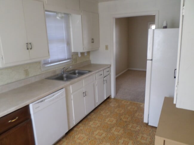 Building Photo - 1201 Pomeroy St Unit Pomeroy 1201 MAIN