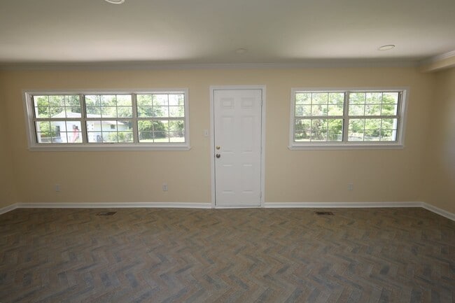 Photo - 908 E Park Ave
