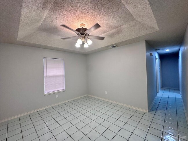 Photo - 18 Kennedy Ave