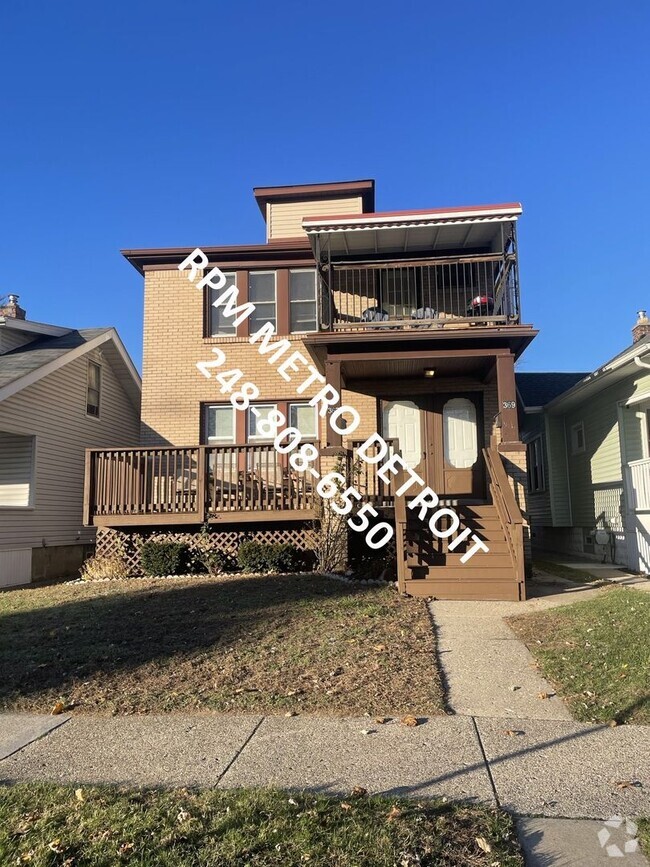 Building Photo - 2 Bedroom Lower unit Duplex in Ferndale Rental