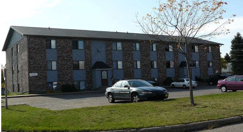 Longyear Apartments - Longyear Apartments