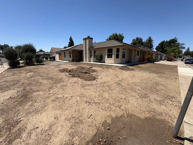 Photo - 2322 E Vassar Dr
