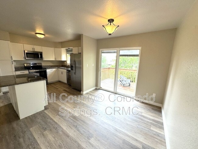 Photo - 1480 Hiawatha Dr