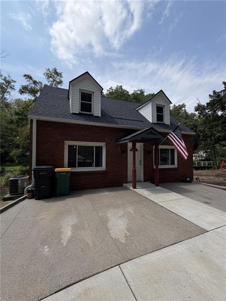Photo - 1113 Rochester Rd