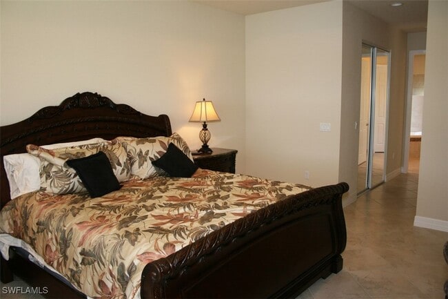 Building Photo - 3296 Pacific Dr