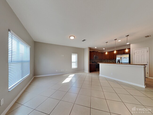 Photo - 4887 Rockvale Dr