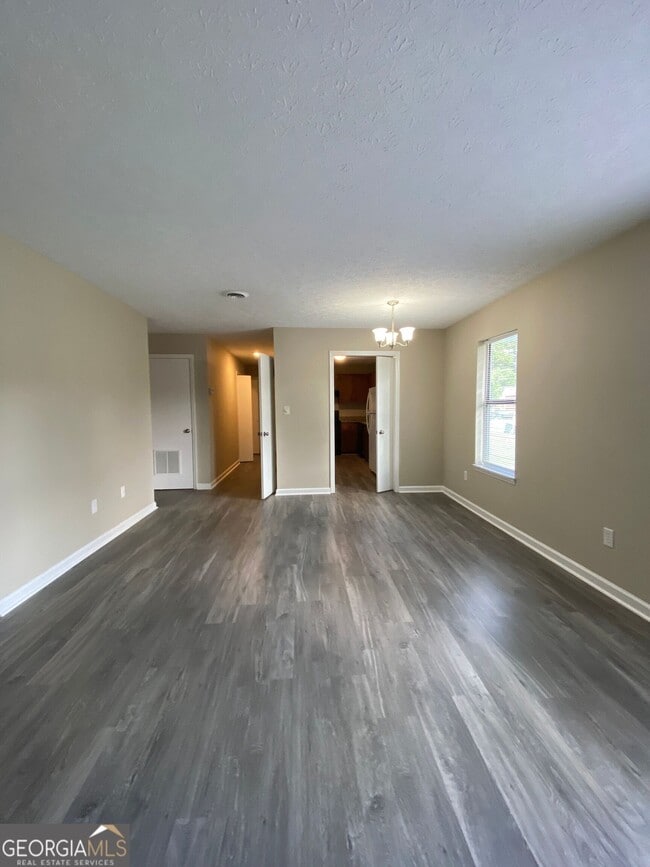 105 Howell Way