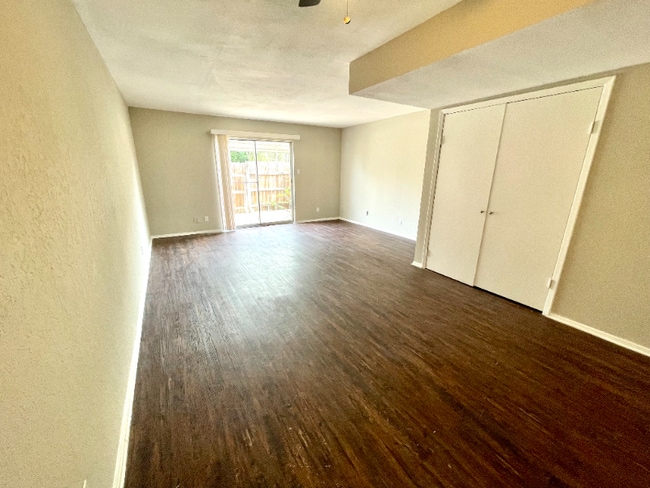 Photo - 3811 Coates Cir