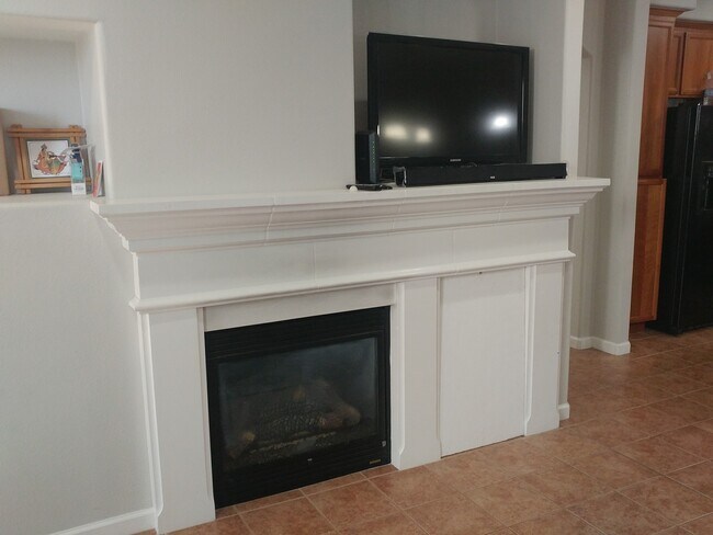 living room - 4285 Clarinbridge Cir