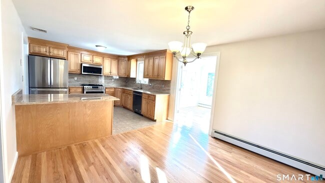 Photo - 309 Brookfield St