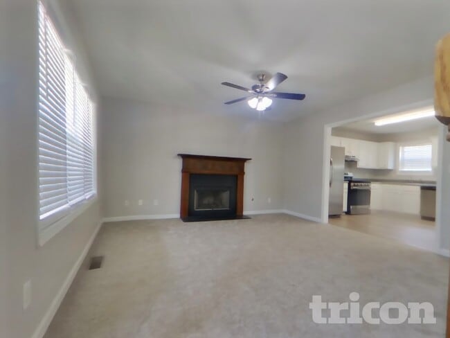 Photo - 504 Hillcrest Cross Rd