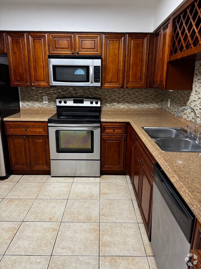 Building Photo - 5959 Caribbean Blvd Rental
