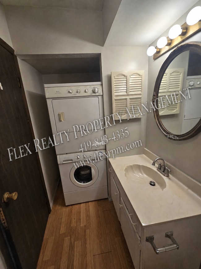 Photo - 3353 W Laskey Rd Unit 2