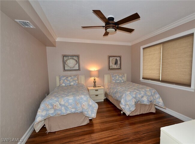 Building Photo - 10851 Gulf Shore Dr Unit 1402