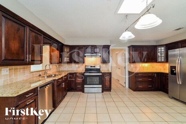 Photo - 1257 Poinsettia Dr