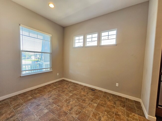 Photo - Gorgeous 4 Bedroom on Kiley Ranch