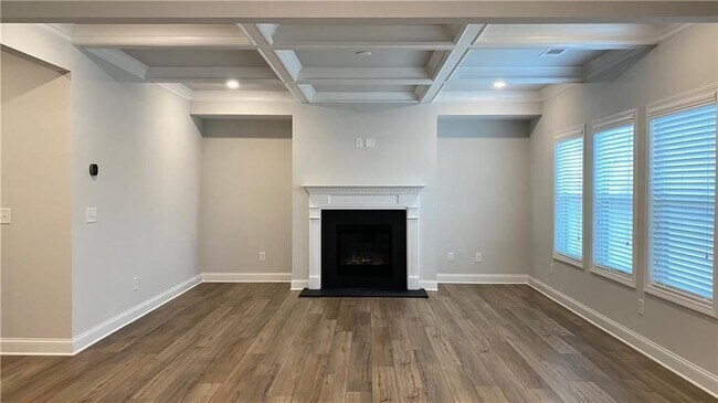 Photo - 4587 Silver Oak Dr