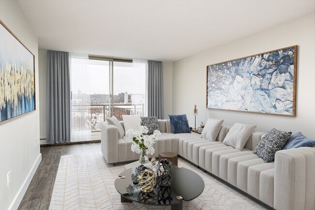 27-40 Vanier Drive