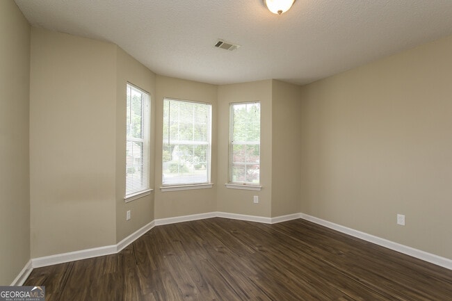 Photo - 1476 Cain Ct