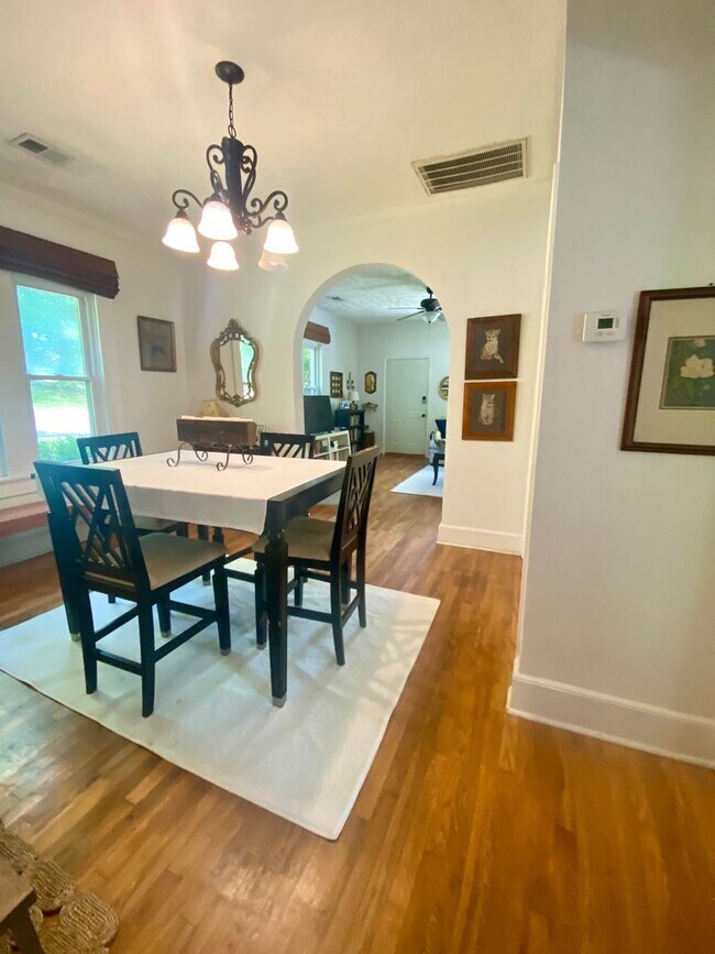 House in Opelika Available NOW! Rental Auburn University OffCampus