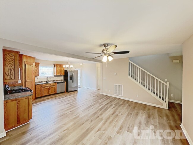 Photo - 1856 Emily Ln
